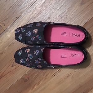 Women's shoes